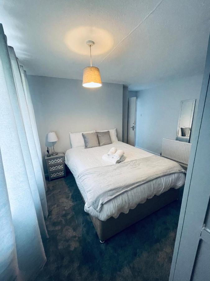 II Comfortable Room, Shared House Almondsbury Eksteriør bilde