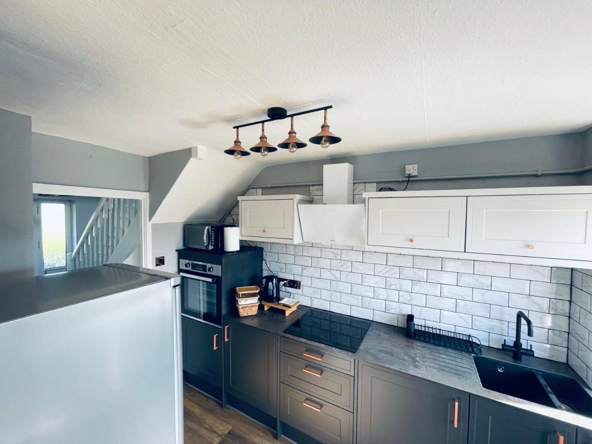 II Comfortable Room, Shared House Almondsbury Eksteriør bilde